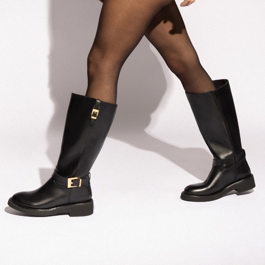 Bota feminina: guia de modelos, tipos de cano e como escolher